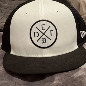 Detroit Tigers Trucker hat cap.